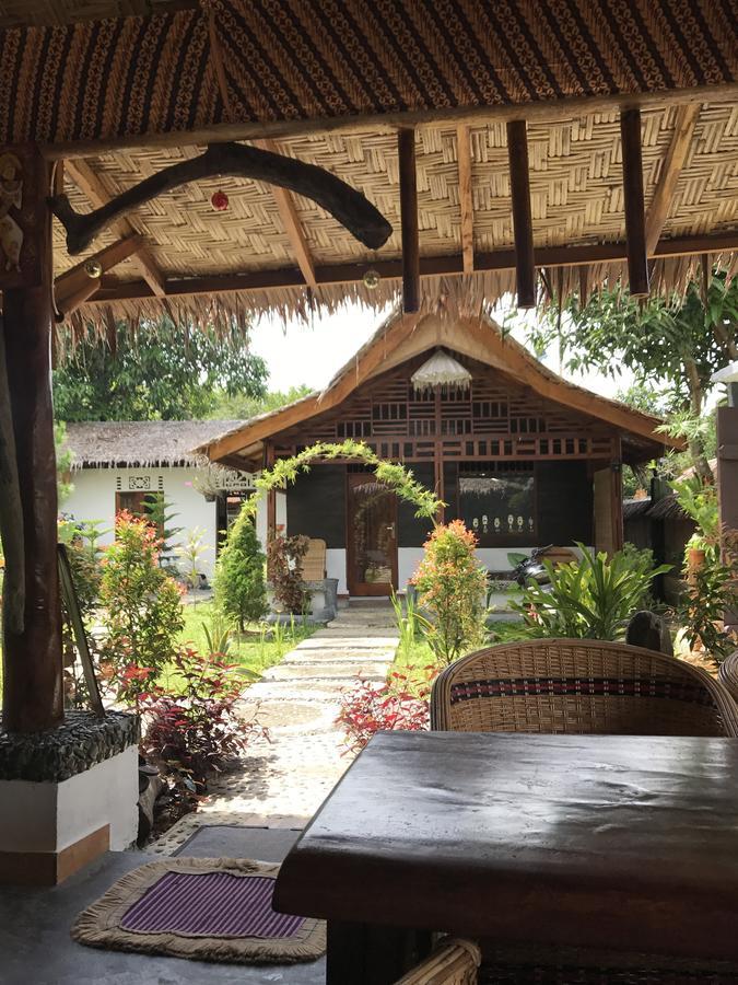 Villa Paradise Букит-Лаванг Экстерьер фото